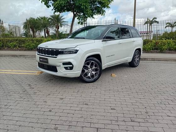 JEEP COMMANDER 1.3 T270 TURBO FLEX OVERLAND AT6 JEEP COMMANDER 1.3 T270 TURBO FLEX OVERLAND AT6
